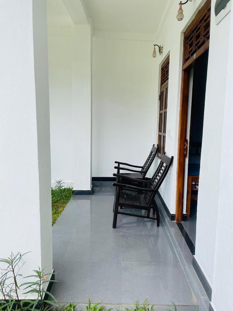 Guitar Bay Arugambay Hotel Arugam Bay Exterior foto